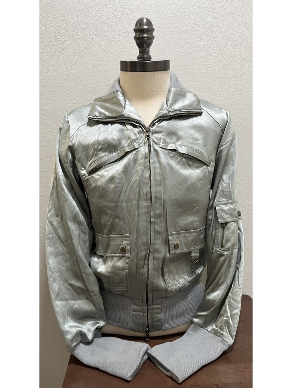 VTG Voice 100% Silk Gray Bomber Jacket Women’s Sz S Y2K